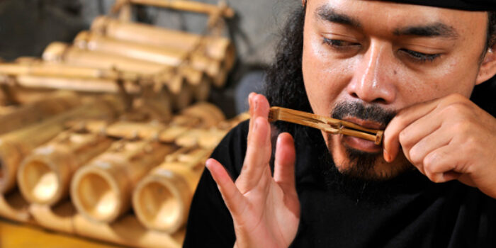 Inilah 5 Alat Musik Khas Sunda dari Jawa Barat. Karinding Usianya Tertua!