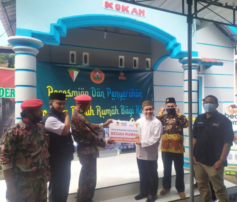 Lazismu Magelang Serahkan Bantuan Bedah Rumah, Tafsir: Semoga Rumah ini Bikin Tenang