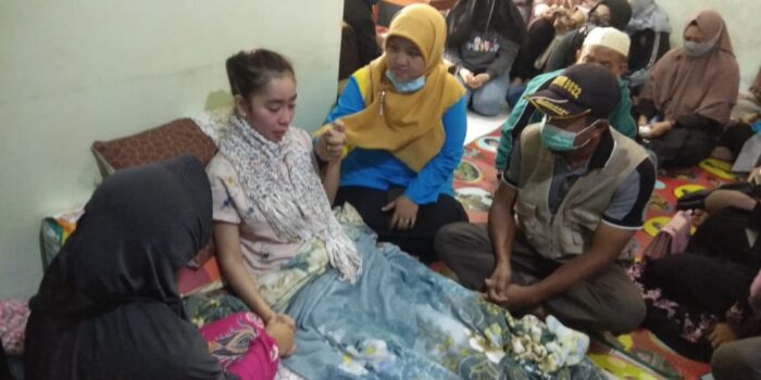 Innalillahi! Usai Disuntik Vaksin Tahap Dua, Guru Honorer SMAN 1 Cisolok Sukabumi Lumpuh