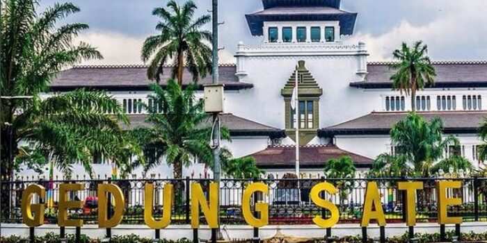 Yuk Mengenal Asal-usul Tiga Julukan Terkenal Kota Bandung