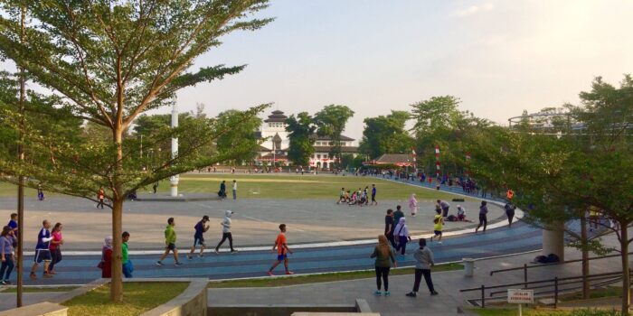 Suka Olahraga? Inilah Tempat Jogging di Bandung yang Bisa Anda Kunjungi