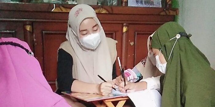 Belajar di Guru Elis, Bayarnya Hanya Rp2000!