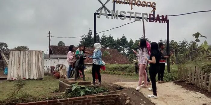 Menengok Kampung Belanda di Garut
