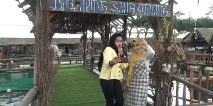 Menikmati Sate Sangkuriang di Tengah Waduk Saguling Bandung Barat