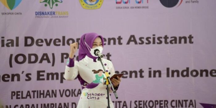 Atalia Ridwan Kamil Luncurkan Aplikasi Sekoper Cinta