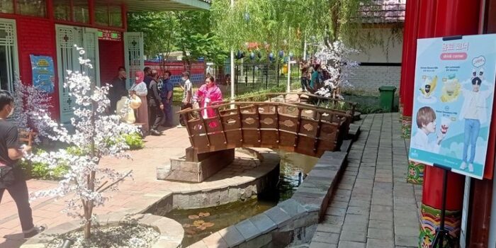 Satu Tahun Jalani Pandemi Covid-19, Pelataran Kampung Korea Bandung Dibuka Kembali