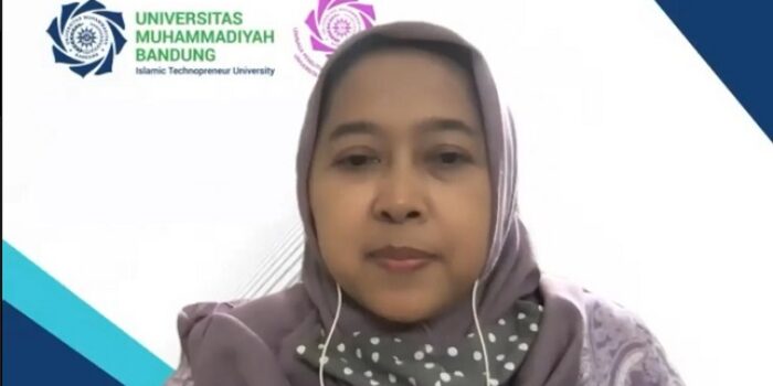 UM Bandung Gelar Webinar Bedah Proposal Penelitian Bidang Eksakta dan Sosial