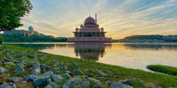 Inilah 4 Nasihat Ali ibnu Abi Thalib Mengenai Tanda Orang Beriman