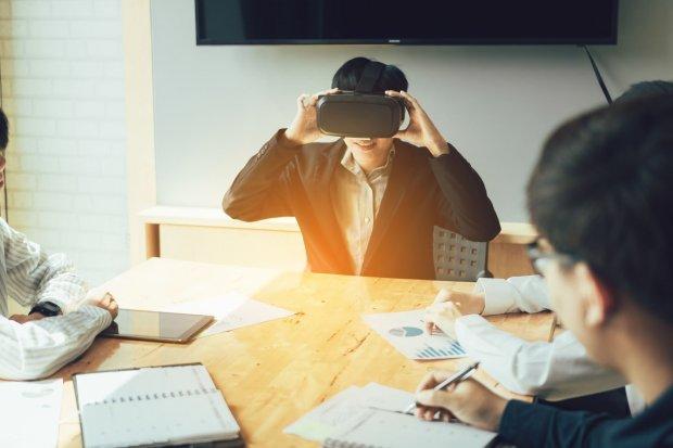 Bisakah Pihak Perusahaan Menyiapkan Karyawan Siap Bekerja di Metaverse?
