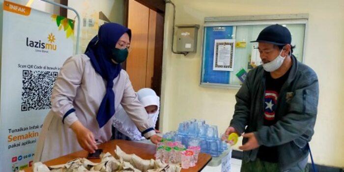 Asyik! Selama Ramadhan, Lazismu Jawa Barat Bagikan 100 Porsi Takjil Gratis