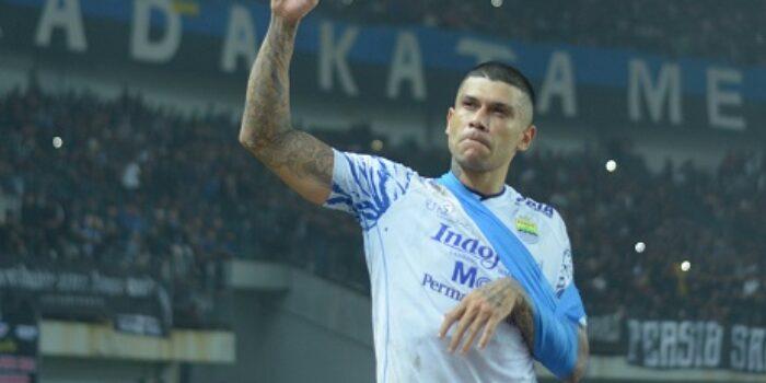 Alami Cedera Patah Tulang Bahu, Ciro Alves Dipastikan Harus Menepi