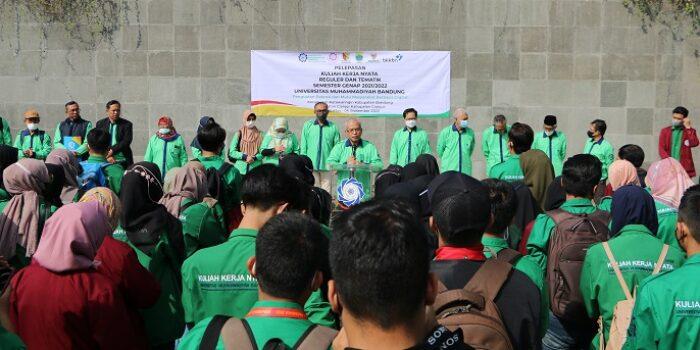 UM Bandung Gelar Pelepasan 421 Mahasiswa Peserta KKN, Ini Pesan Rektor
