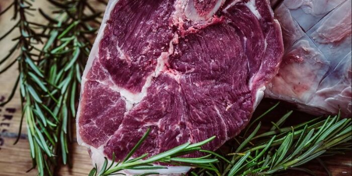 Begini Hukum Mengkonsumsi Makanan Hasil Sembelihan Non-Muslim