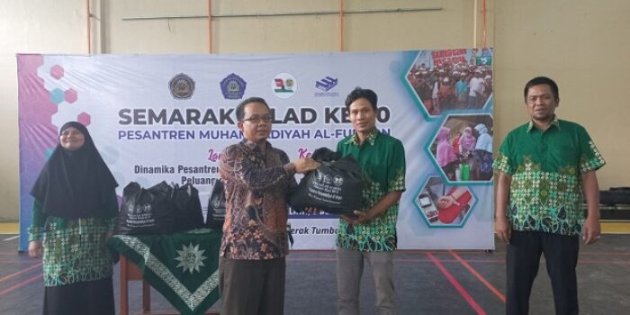 Kegiatan Sosial Ramaikan Milad ke-30 Pesantren Muhammadiyah Al-Furqon