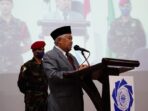 Din Syamsuddin Bagikan Pesan Islam Berkemajuan Kepada Wisudawan UM Bandung