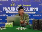 Jamaah Sekarang Lebih Banyak Nyantri di Pondok Pesantren Facebookiyah, Whatsappiyah, dan Youtubeiyah