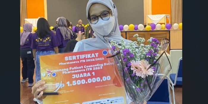 Top! Mahasiswa Farmasi UM Bandung Raih Juara 1 Patient Counseling Event Pharmanova ITB