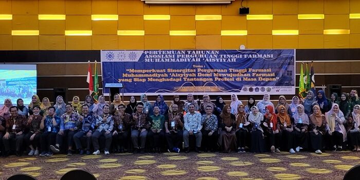 Farmasi UM Bandung Torehkan Prestasi di 2nd Annual Meeting APTFMA 2023