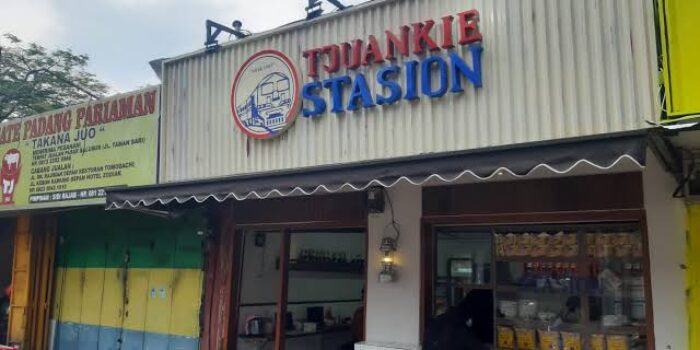 Menggoyang Lidah di Tjuanki Stasion Yang Terkenal “Lekoh”