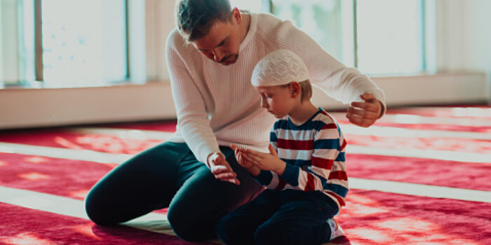 Cara Mengajarkan Anak Tentang Ramadhan Menurut Tika Bisono