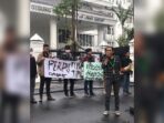 Tolak Perppu Cipta Kerja, HMI UNPAD Cabang Bandung Gelar Unjuk Rasa di Gedung DPRD Jawa Barat