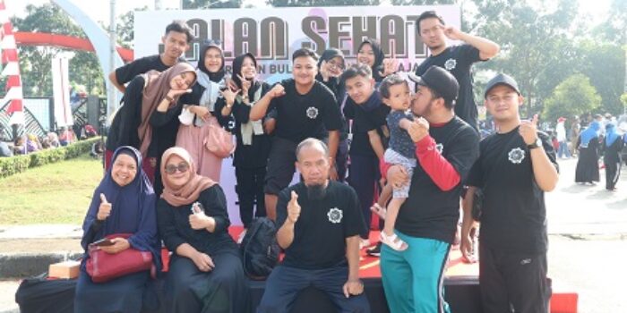 LLDIKTI Wilayah IV & UM Bandung Berpartisipasi Ikut Jalan Sehat