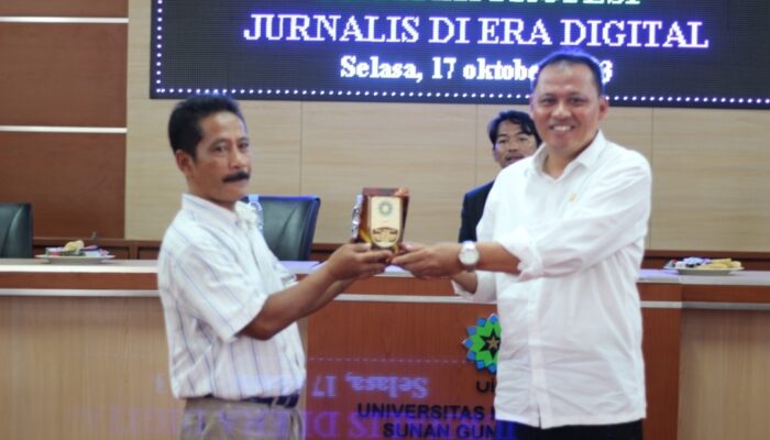Dono Darsono: Jurnalis Adalah Profesi Menggiurkan
