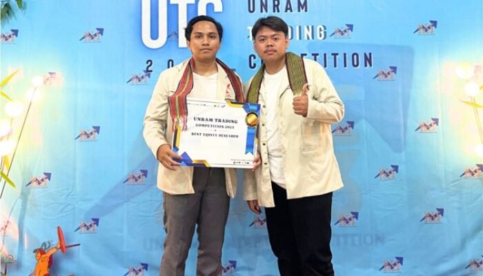 Dua Mahasiswa FEBI UIN Bandung Sabet Best Paper Research di Perhelatan Trading Nasional
