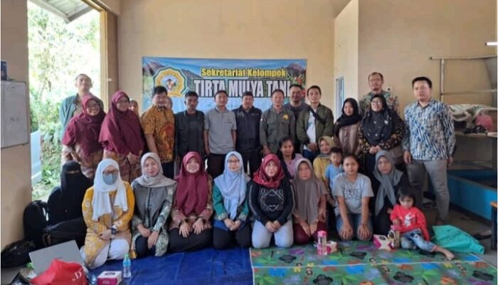 Prodi Biologi UIN Bandung Sukses Gelar Workshop Pembuatan Kompos dan Sabun dari Limbah Kopi di Desa Genteng
