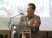 Guru Tetap Jadi Penentu Meski Teknologi Mengubah Dunia Pendidikan