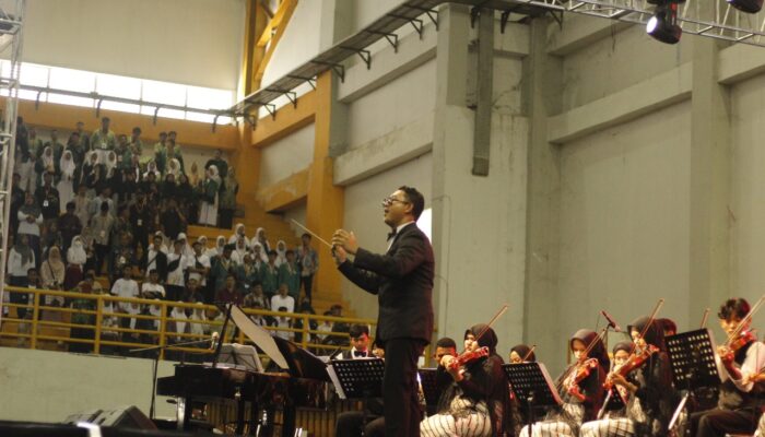 Tim Orkestra SMK TI Muhammadiyah Cikampek Tampil Memukau Dalam Pembukaan Olympicad VII