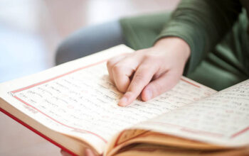 Mana Yang Lebih Baik, Menghafal Atau Memahami Al-Quran? Ini Penjelasannya