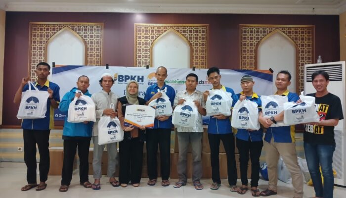 Bagikan Tali Kasih, Eco Bhinneka Muhammadiyah dan LAZISMU Kampanyekan Green Idul Fitri