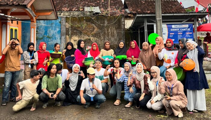 Mahasiswa KKN UM Bandung Hidupkan Semangat Kemerdekaan di Desa Cikole