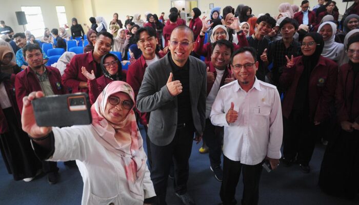 Penguatan Komunikator Muslim di Era Digital: Pascasarjana KPI UIN SGD Bandung Gelar Pelatihan Public Speaking