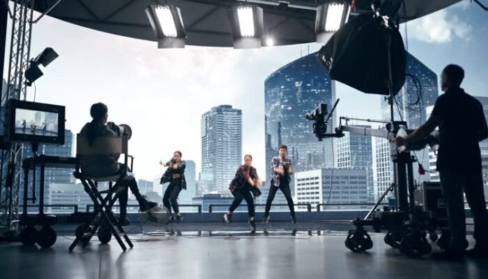 Industri Film Indonesia di Tengah Laju Sinema Global