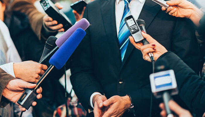 Jurnalisme Profetik Sebagai Jalan Etis di Tengah Krisis Informasi