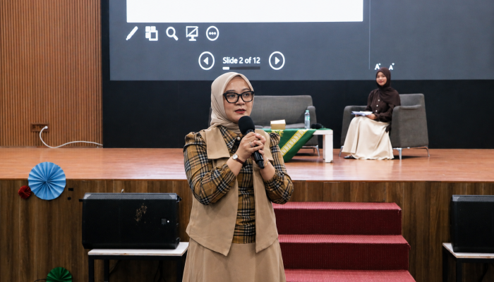 Dari AI hingga Telepharmacy, Seminar Himprofar UM Bandung Kupas Masa Depan Dunia Farmasi