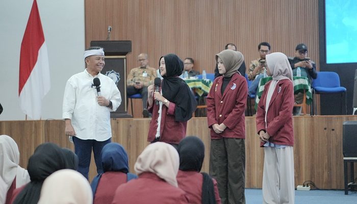 KKN Bukan Formalitas, Sekda Jabar Ajak Mahasiswa UM Bandung Ciptakan Perubahan Nyata