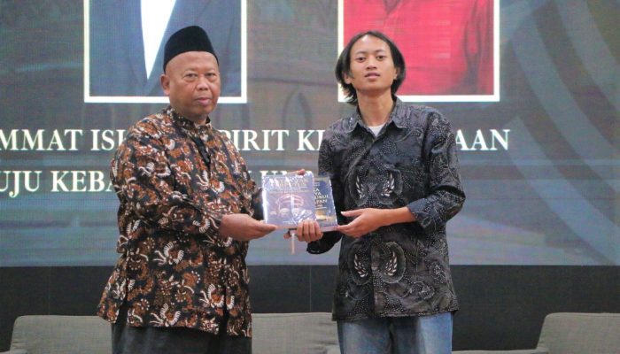 Krisis Pendidikan dan Kebergantungan Ekonomi Jadi Tantangan Besar Kebangkitan Umat Islam