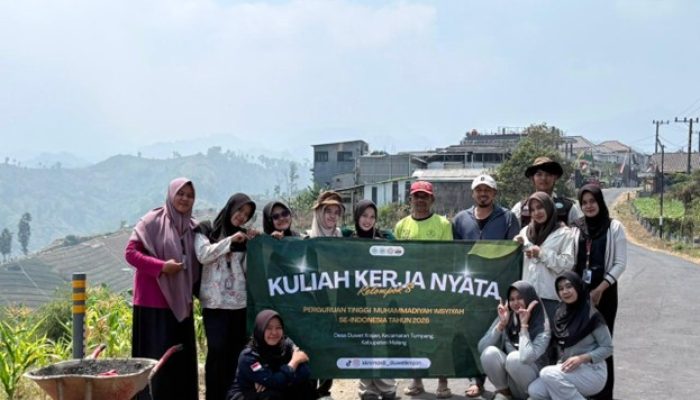 Dari Jalan Gelap Jadi Jalan Aman: Kisah Kelompok 8 KKN MAs Membangun JAMARI di Duwet Krajan