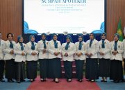 Apoteker UM Bandung Dituntut Profesional, Berintegritas, dan Mampu Berkolaborasi